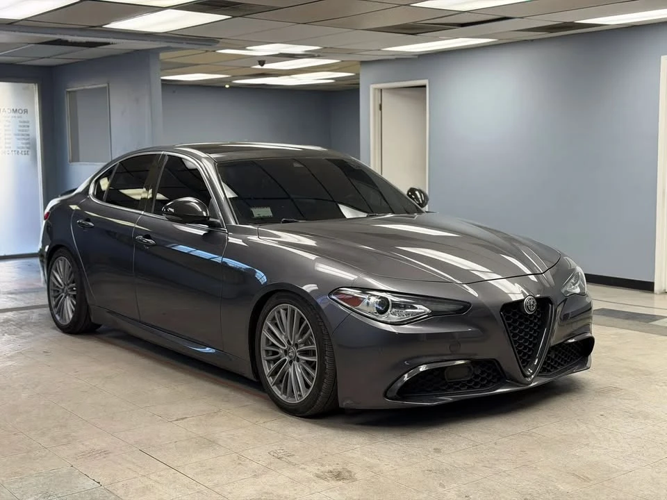 2017 Alfa Romeo Giulia - Image 4 of 20