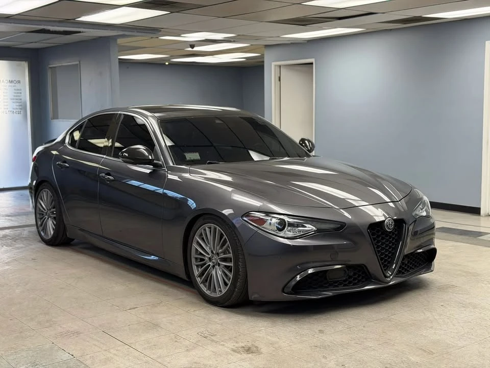 2017 Alfa Romeo Giulia - Image 4 of 20