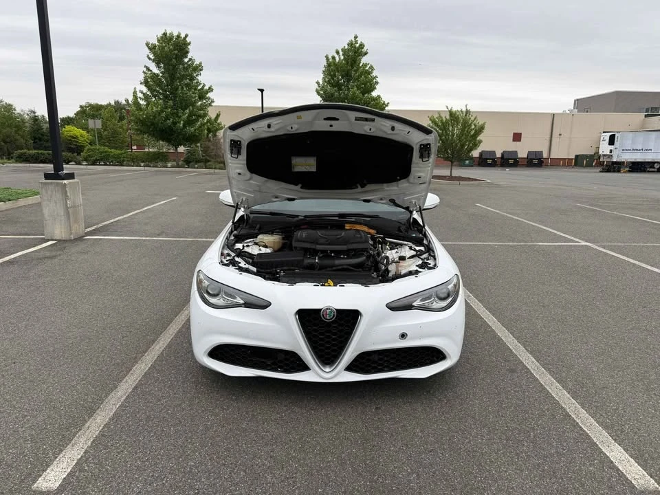 2017 Alfa Romeo Giulia - Image 10 of 18