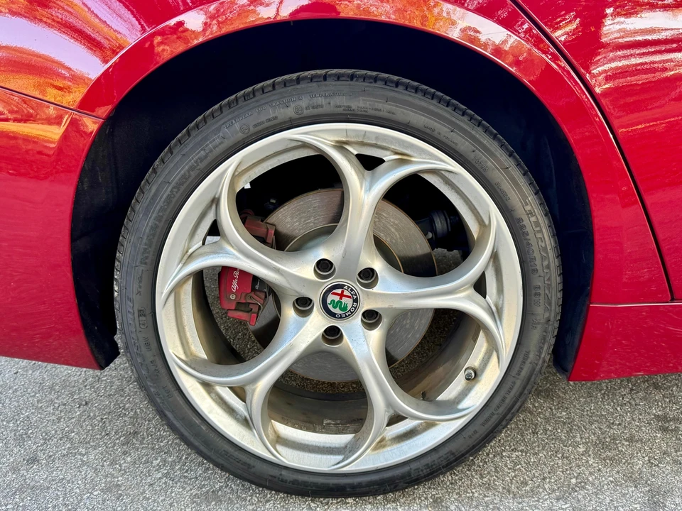 2017 Alfa Romeo Giulia - Image 20 of 31