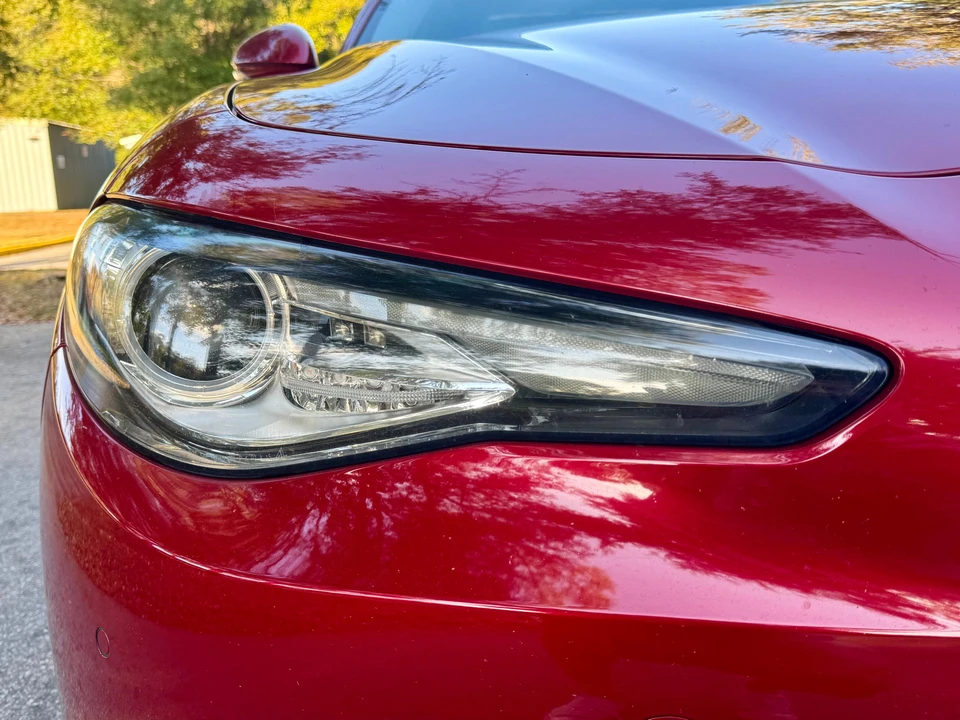 2017 Alfa Romeo Giulia - Image 10 of 31