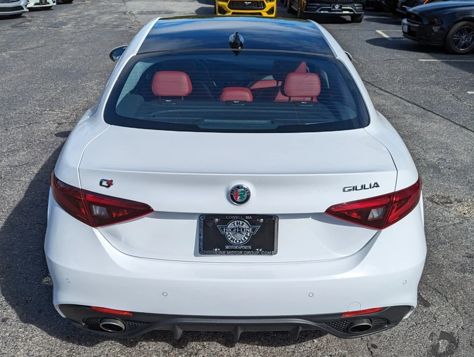 2017 Alfa Romeo Giulia - Image 8 of 21
