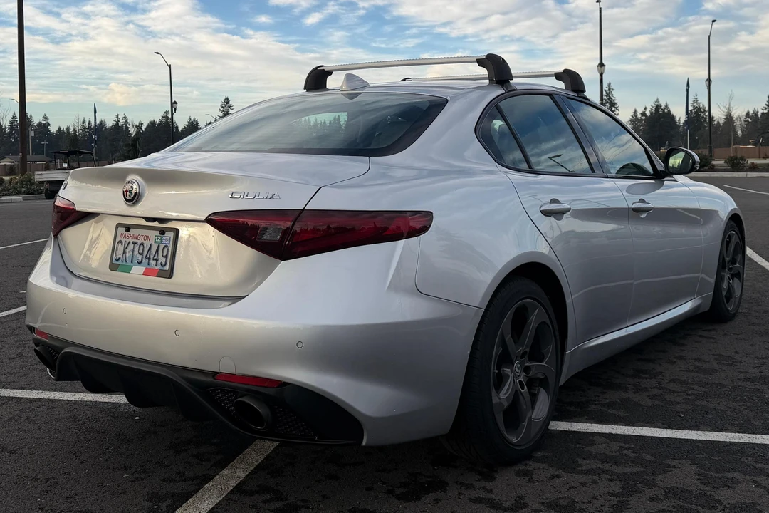 2017 Alfa Romeo Giulia - Image 4 of 31