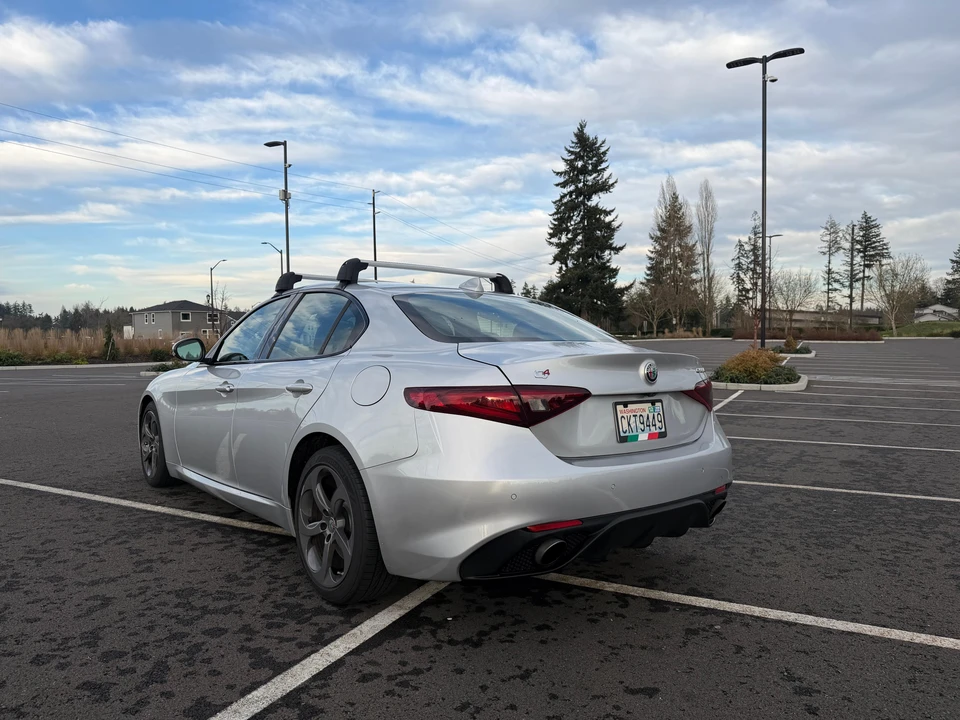 2017 Alfa Romeo Giulia - Image 11 of 31