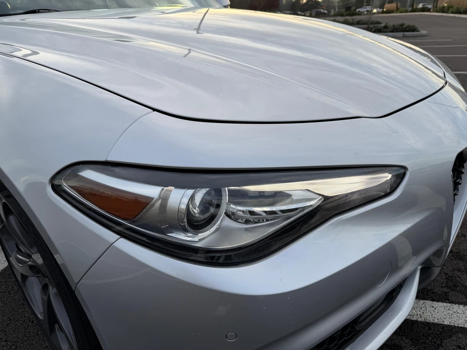 2017 Alfa Romeo Giulia - Image 20 of 31