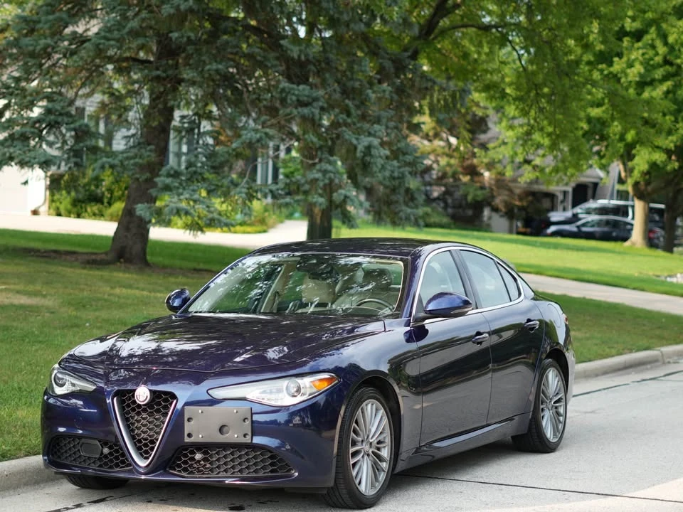 2017 Alfa Romeo Giulia - Image 4 of 16