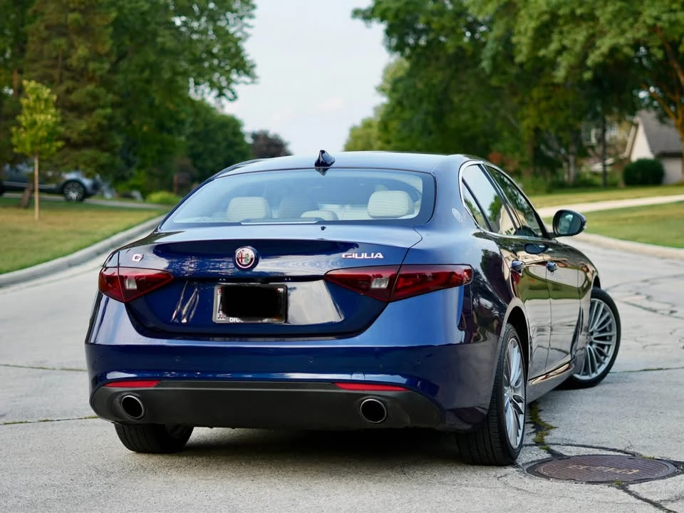 2017 Alfa Romeo Giulia - Image 6 of 16
