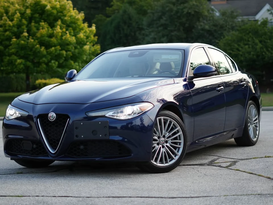 2017 Alfa Romeo Giulia - Image 2 of 16