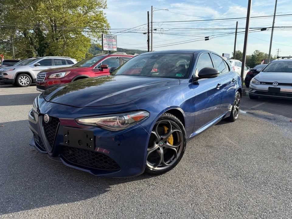2017 Alfa Romeo Giulia - Image 2 of 20