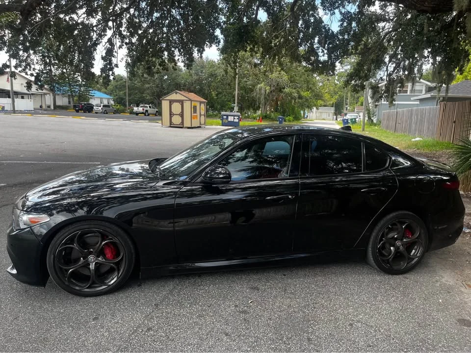 2017 Alfa Romeo Giulia - Image 3 of 9