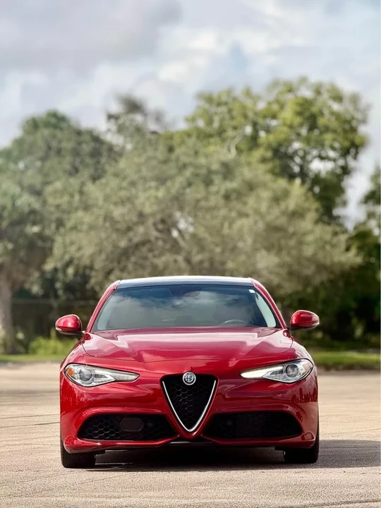2017 Alfa Romeo Giulia - Image 2 of 12