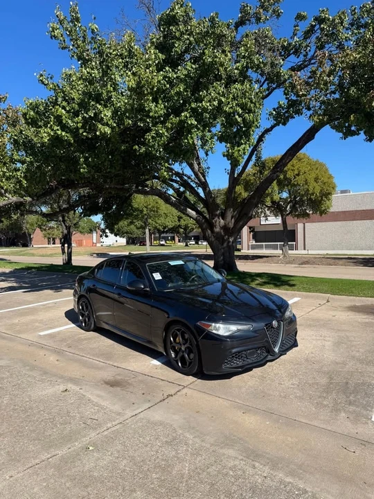 2017 Alfa Romeo Giulia - Image 3 of 10
