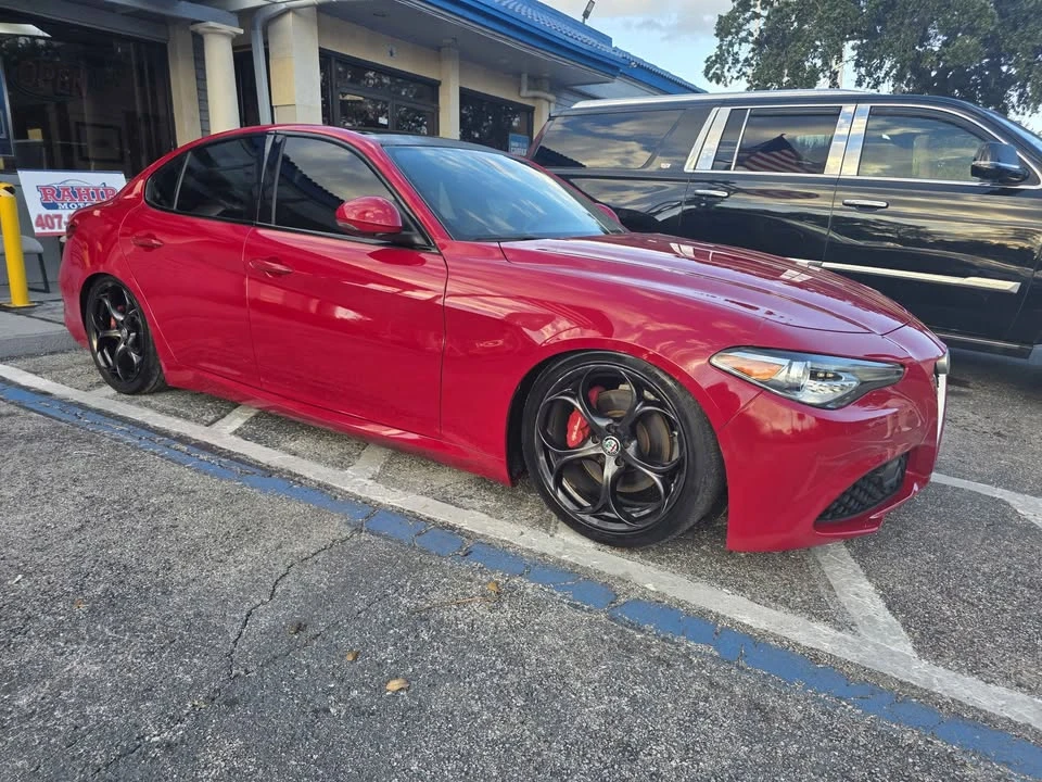 2017 Alfa Romeo Giulia - Image 4 of 13