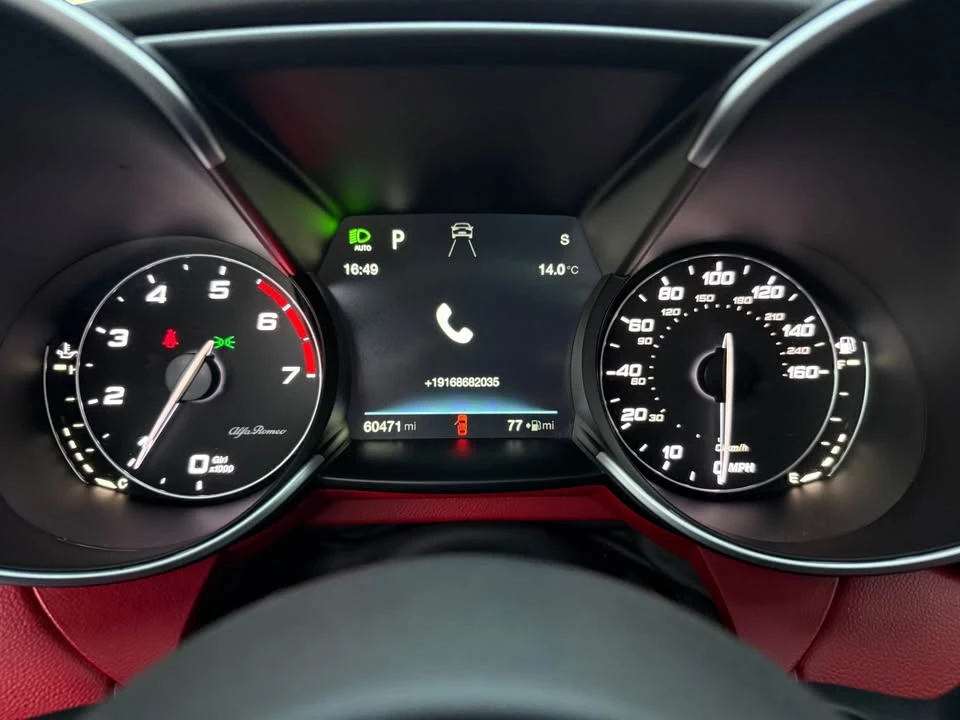 2017 Alfa Romeo Giulia - Image 16 of 20