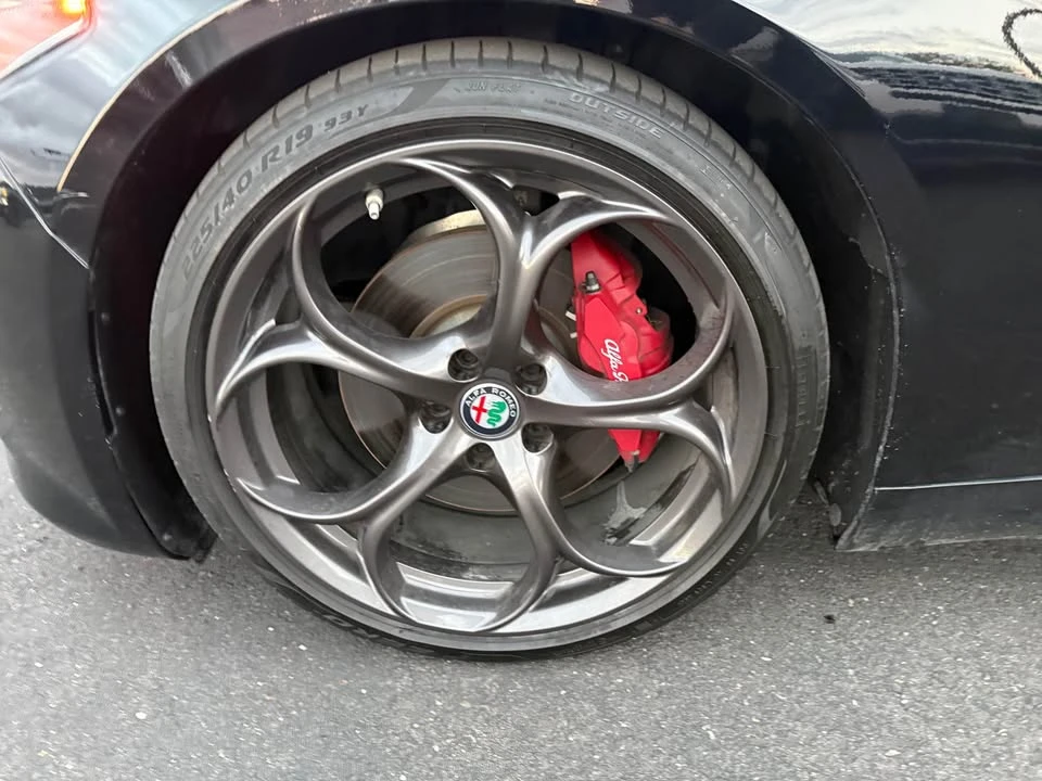 2017 Alfa Romeo Giulia - Image 9 of 20
