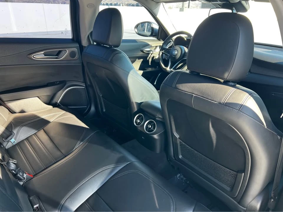 2017 Alfa Romeo Giulia - Image 10 of 14