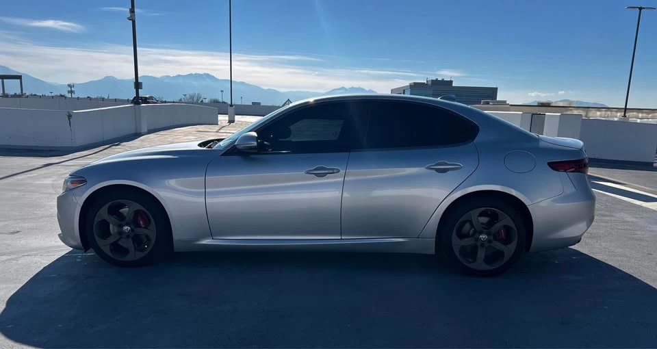 2017 Alfa Romeo Giulia - Image 2 of 14