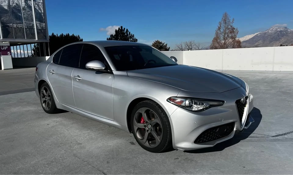 2017 Alfa Romeo Giulia - Image 7 of 14