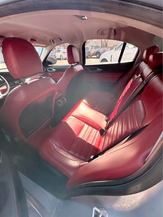 2017 Alfa Romeo Giulia - Image 10 of 12