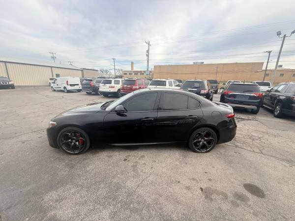 2017 Alfa Romeo Giulia - Image 4 of 12