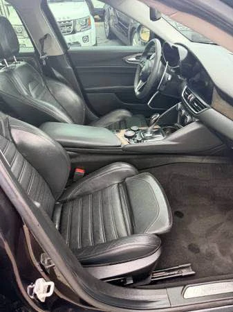 2017 Alfa Romeo Giulia - Image 10 of 12
