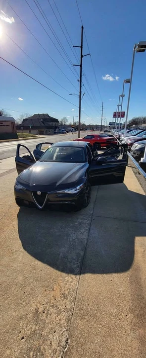 2017 Alfa Romeo Giulia - Image 2 of 14