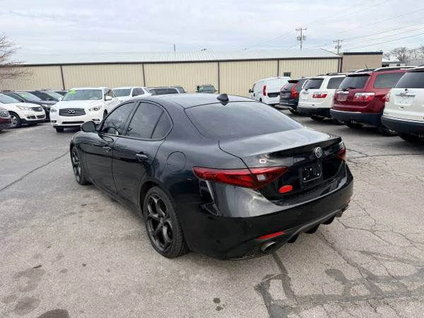 2017 Alfa Romeo Giulia - Image 7 of 12