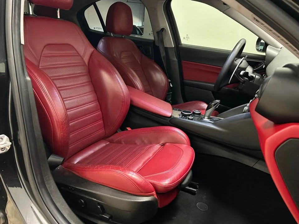 2017 Alfa Romeo Giulia - Image 6 of 8
