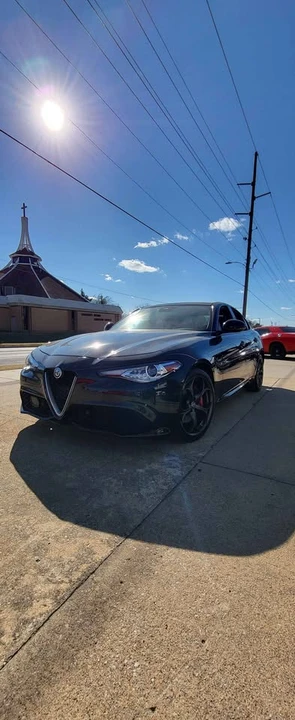 2017 Alfa Romeo Giulia - Image 8 of 14