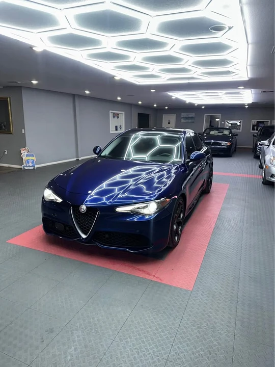 2017 Alfa Romeo Giulia - Image 2 of 20