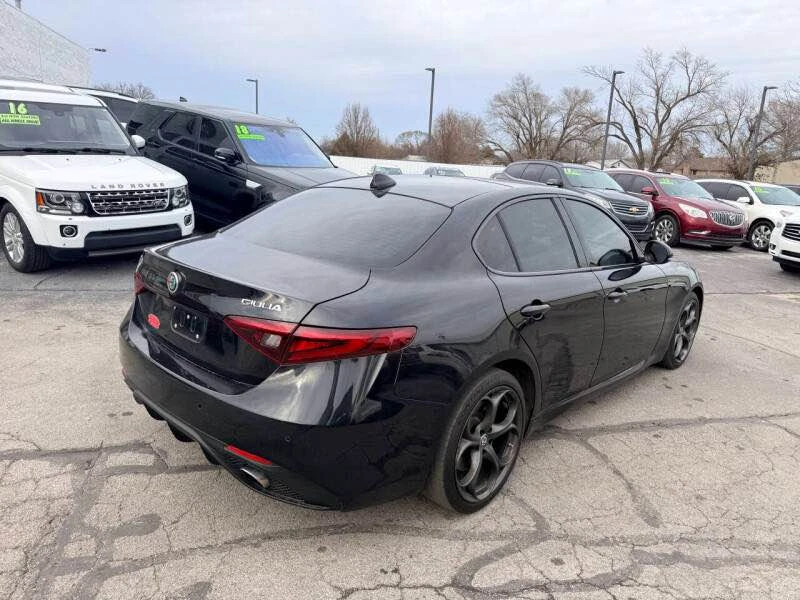 2017 Alfa Romeo Giulia - Image 7 of 13