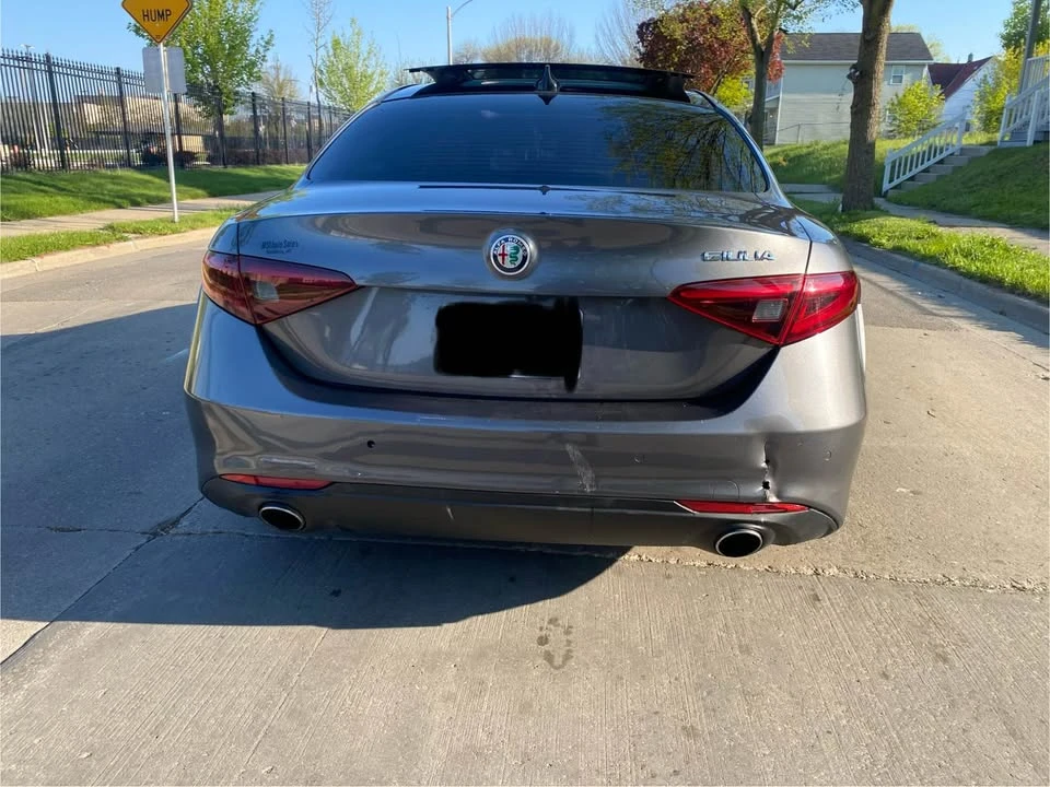 2017 Alfa Romeo Giulia - Image 6 of 10