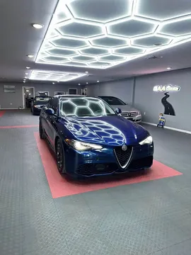 2017 Alfa Romeo Giulia Ti
