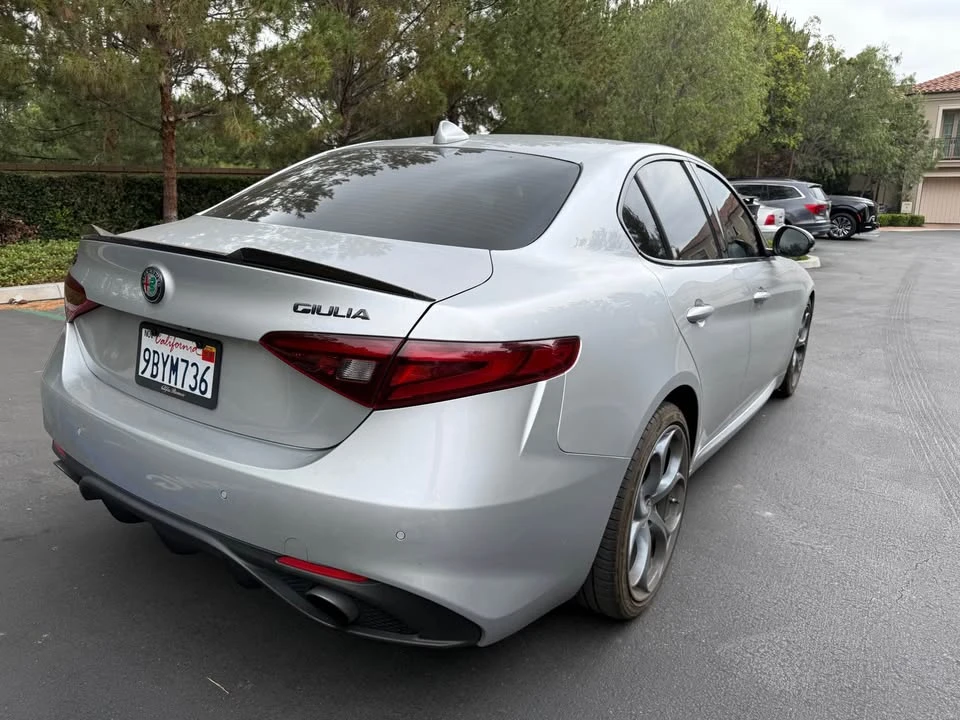 2017 Alfa Romeo Giulia - Image 6 of 16