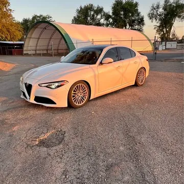 2017 Alfa Romeo Giulia Ti Lusso Q4