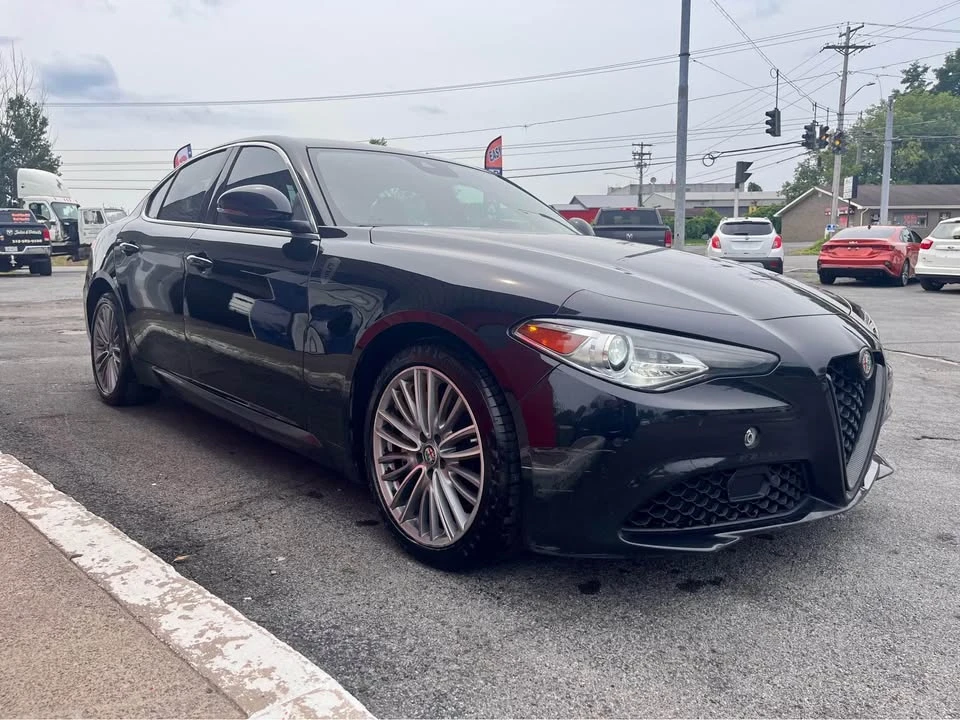 2017 Alfa Romeo Giulia - Image 3 of 10