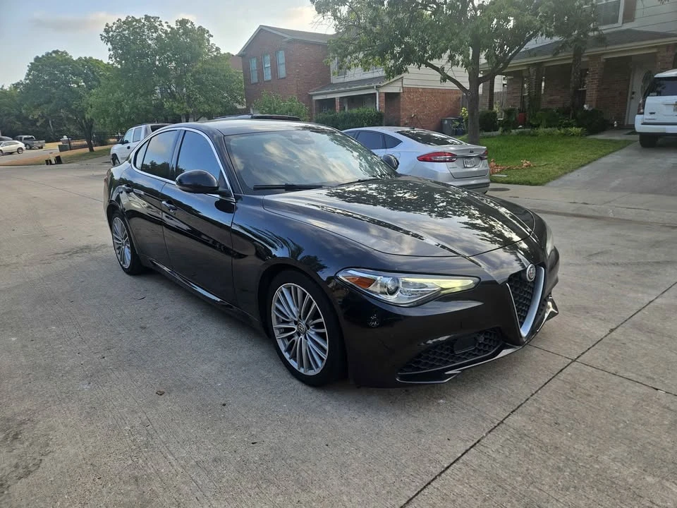 2017 Alfa Romeo Giulia - Image 2 of 11