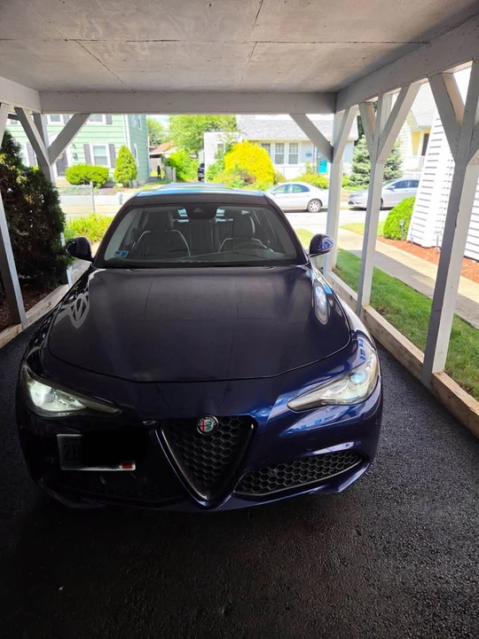 2017 Alfa Romeo Giulia - Image 2 of 13