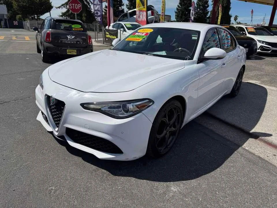 2017 Alfa Romeo Giulia - Image 3 of 17