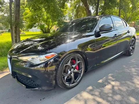 2017 Alfa Romeo Giulia Ti Sedan 4D