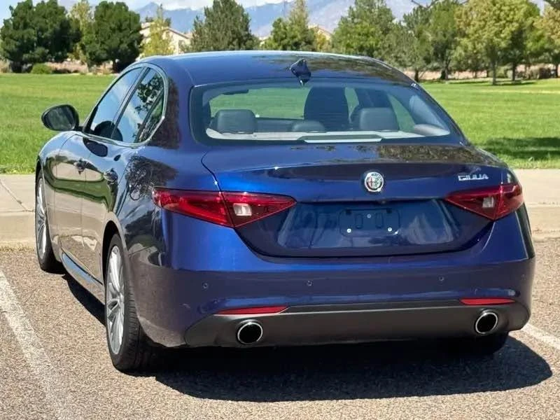 2017 Alfa Romeo Giulia - Image 5 of 17