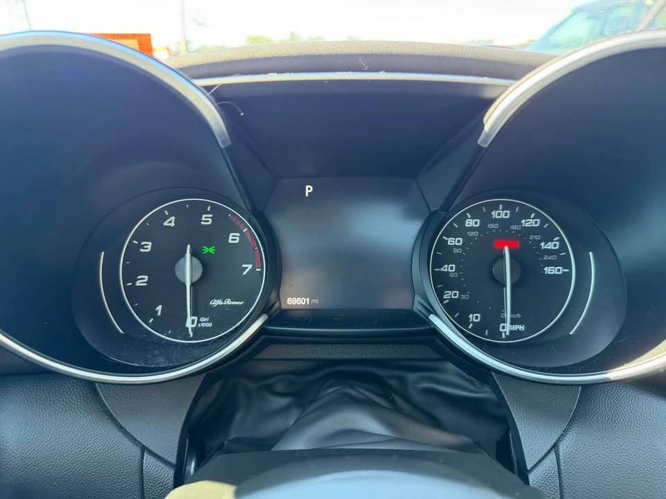 2017 Alfa Romeo Giulia - Image 20 of 20