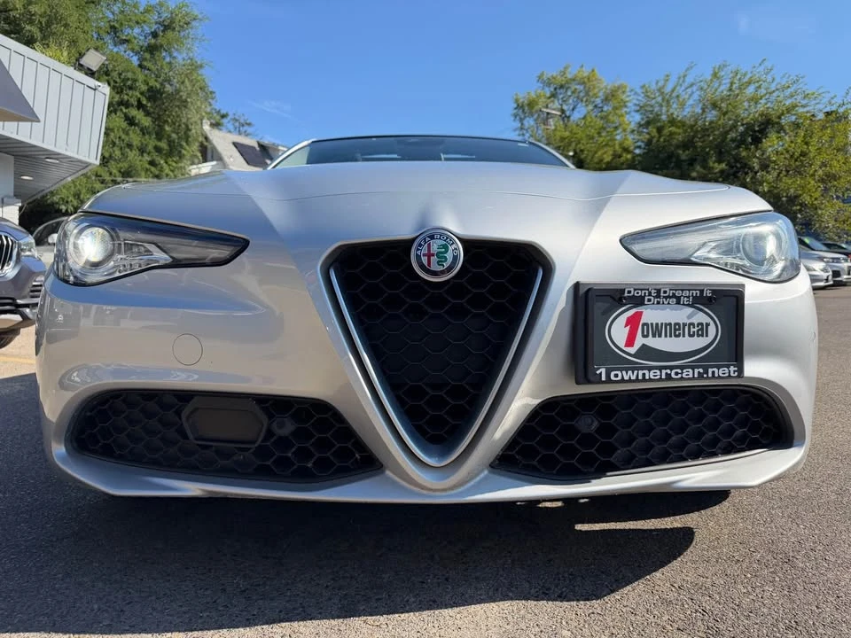 2017 Alfa Romeo Giulia - Image 2 of 20