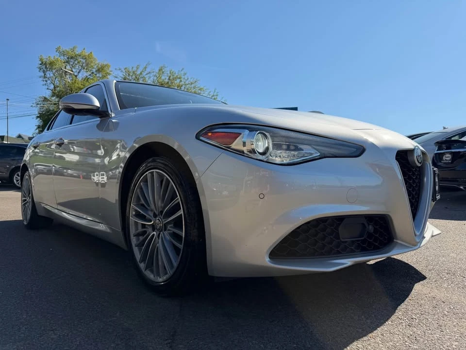 2017 Alfa Romeo Giulia - Image 3 of 20