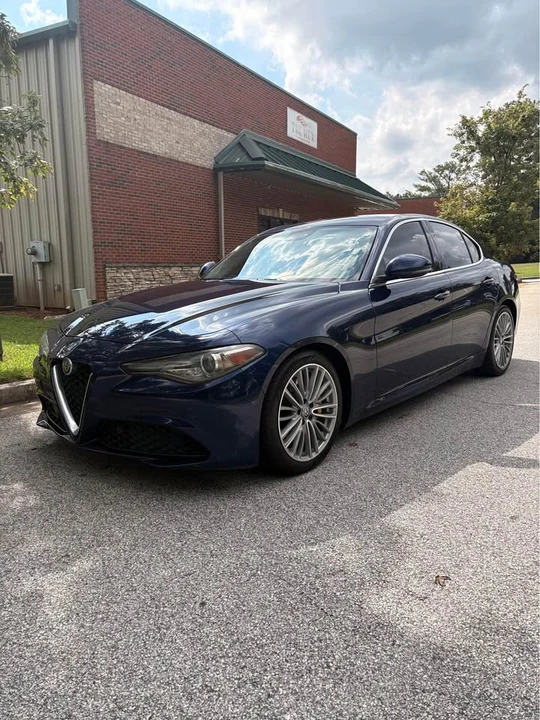 2017 Alfa Romeo Giulia - Image 6 of 11
