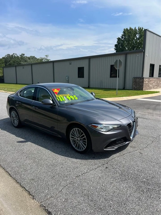 2017 Alfa Romeo Giulia - Image 3 of 10