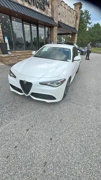 2017 Alfa Romeo Giulia Ti Sedan 4D