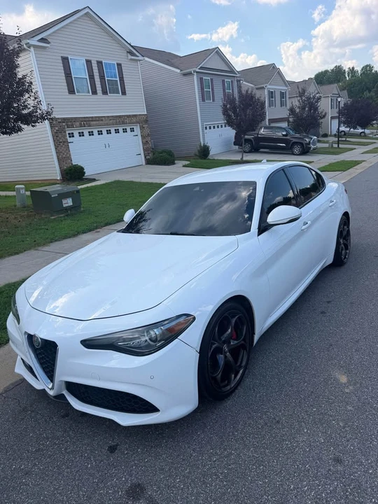 2017 Alfa Romeo Giulia - Image 2 of 4
