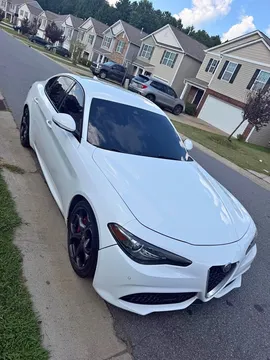 2017 Alfa Romeo Giulia Ti Sedan 4D