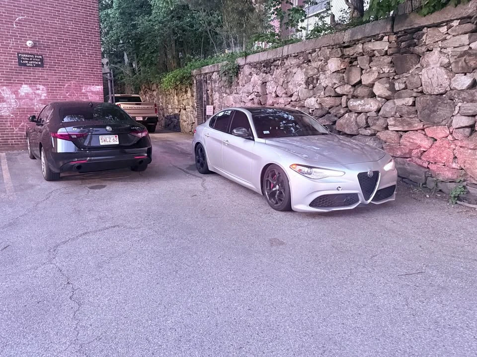 2017 Alfa Romeo Giulia - Image 10 of 10